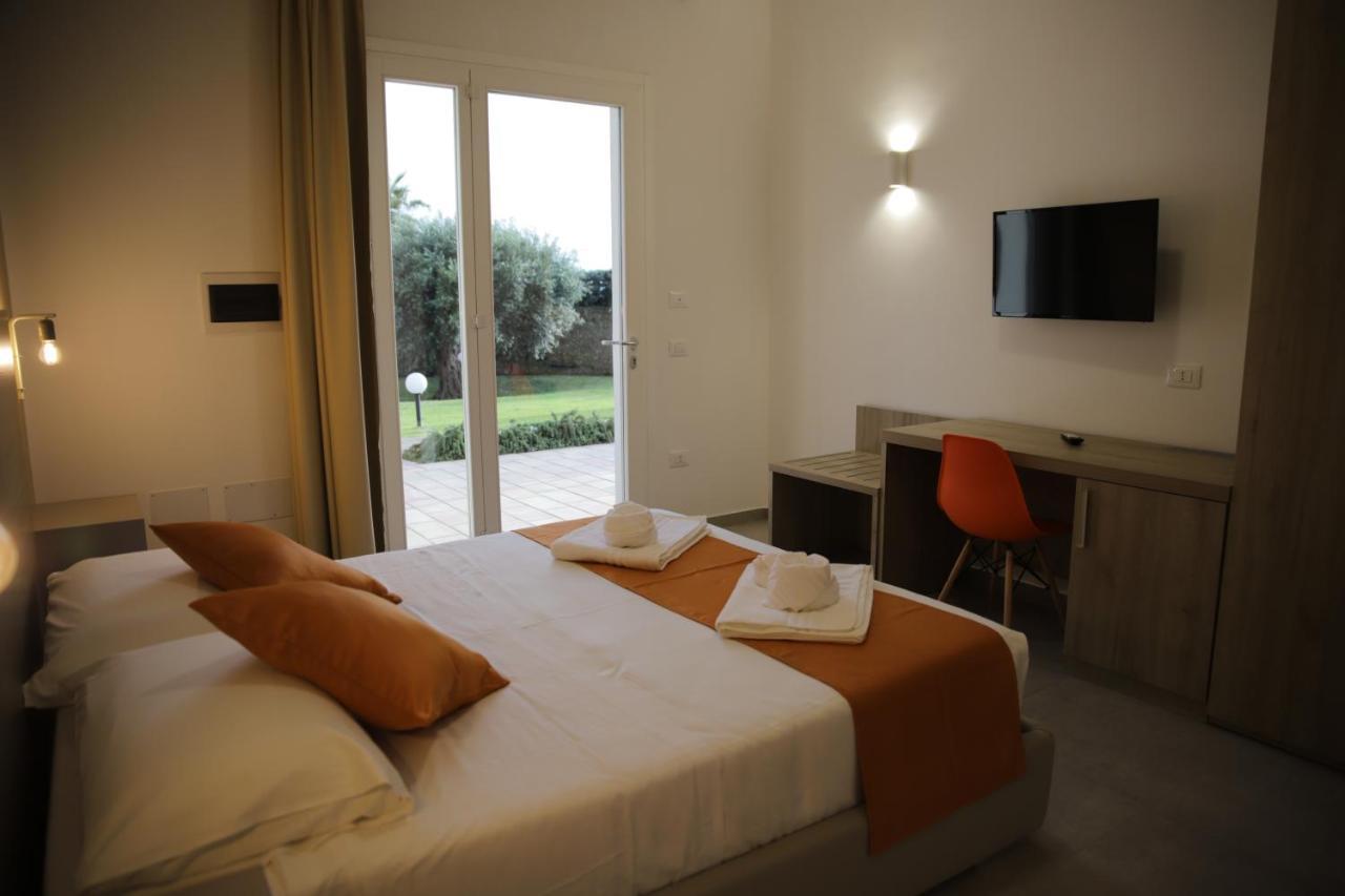 Oasi Guzzetta Hotel&Case Vacanze マルサラ エクステリア 写真